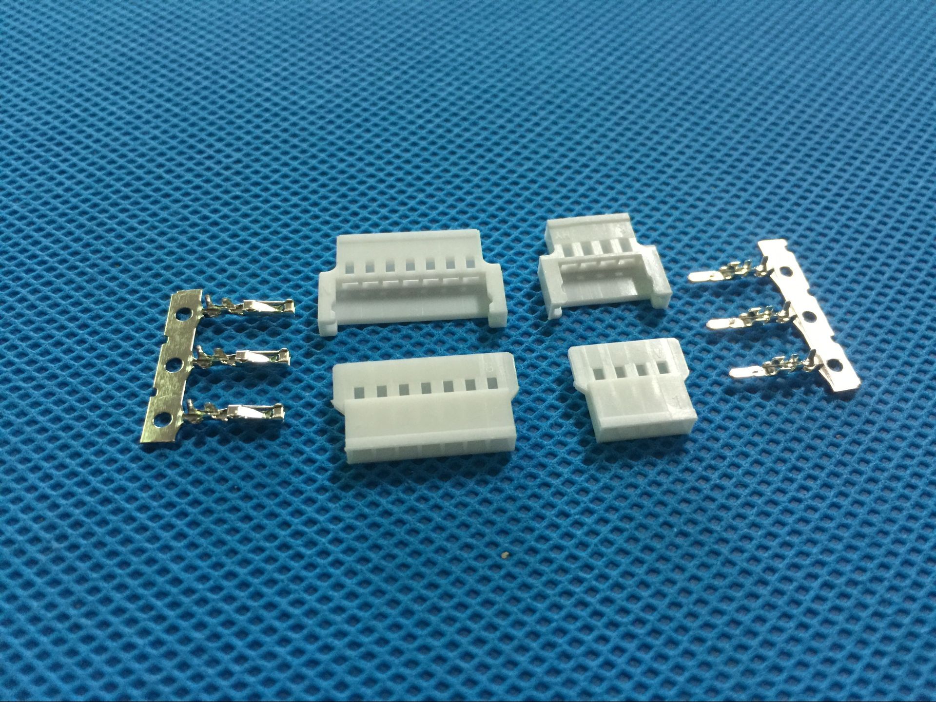 連接器產(chǎn)品 連接器產(chǎn)品